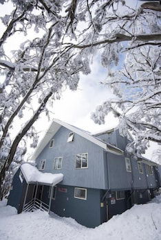 Terama Ski Lodge - Mackay Tourism 2