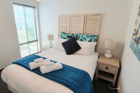 Scarborough Beach Front Resort Shell 4 - Mackay Tourism 3