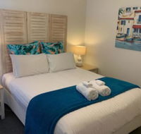 Scarborough Beach Front Resort Shell 4 - Mackay Tourism