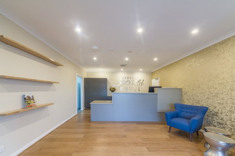 Cowra Services Club Motel - Mackay Tourism 0