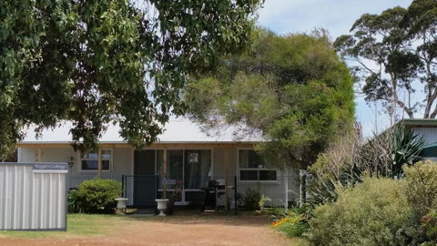 Kangaroo Island Accommodation - Mackay Tourism 3