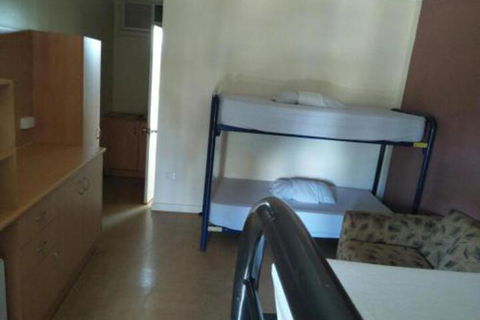 Palm Court Backpackers - Mackay Tourism 4
