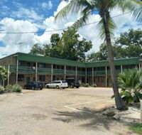 Palm Court Backpackers - Mackay Tourism