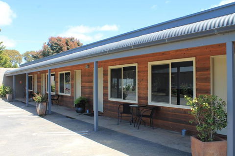 Chalambar Motel - Mackay Tourism 3