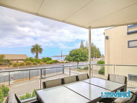The Block Views Apartments Victor Harbor - Mackay Tourism 5