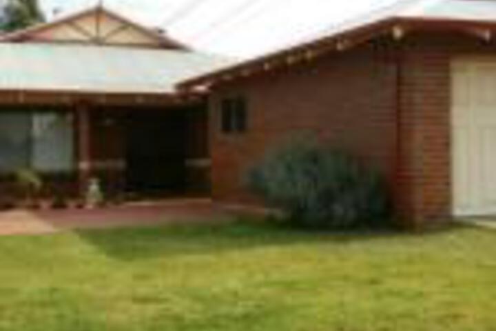 Brentwood WA Mackay Tourism