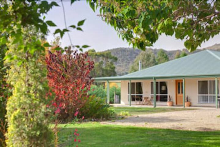 Moyhu ACT Mackay Tourism