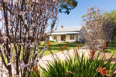 20 Hill Avenue Bed & Breakfast - Mackay Tourism 3