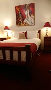 Empire Hotel Deloraine - Mackay Tourism 6