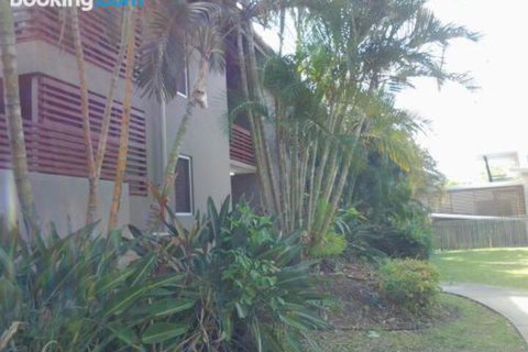 Asanti Agnes Water Surfing Beach - Mackay Tourism 7
