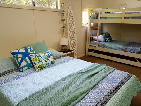 CHILL OUT BEACH HOUSE At FORSTER - Mackay Tourism 1