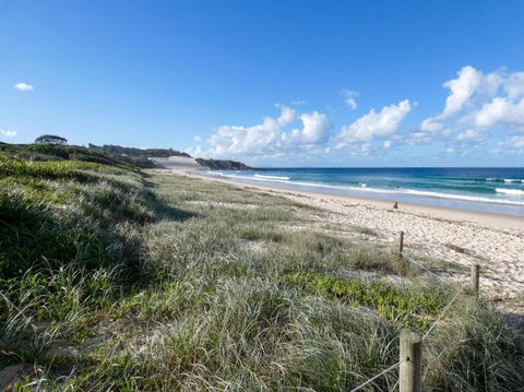 CHILL OUT BEACH HOUSE At FORSTER - Mackay Tourism 6
