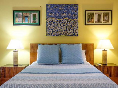 Five Bimba (Tractor House) - Mackay Tourism 6