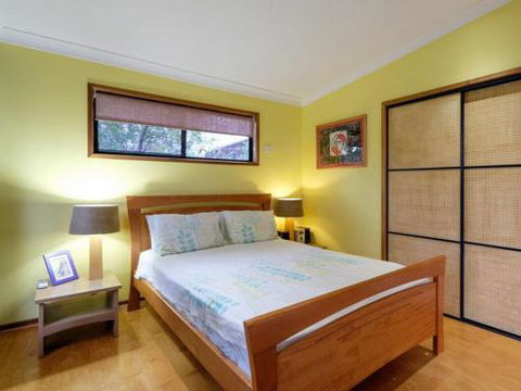 Five Bimba (Tractor House) - Mackay Tourism 2
