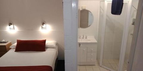 Lake Munmorah Motel - Mackay Tourism 2