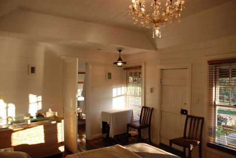 Mancuso Country Cottage Retreat - Mackay Tourism 4