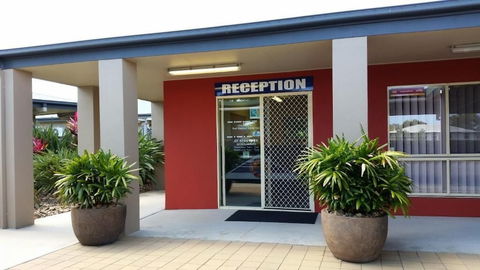 Port Denison Motor Inn - Mackay Tourism 1