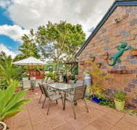 Mount Mee Country Inn - Mackay Tourism