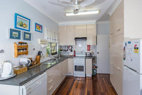 Boonah Hilltop Cottage - Mackay Tourism 1