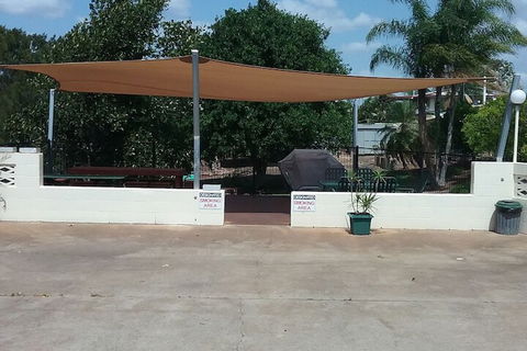 Avocado Motor Inn - Mackay Tourism 1