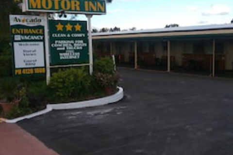 Avocado Motor Inn - Mackay Tourism 0