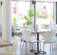 Mermaid Beach Tavern - Mackay Tourism