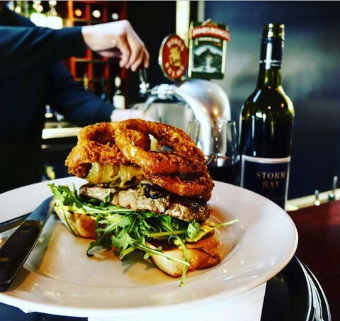 Pierre's On George - Mackay Tourism 1