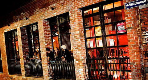 The Cove Hotel - Mackay Tourism 9