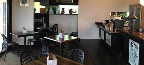 Witta General Store Licenced Cafe And Functions - Mackay Tourism 3