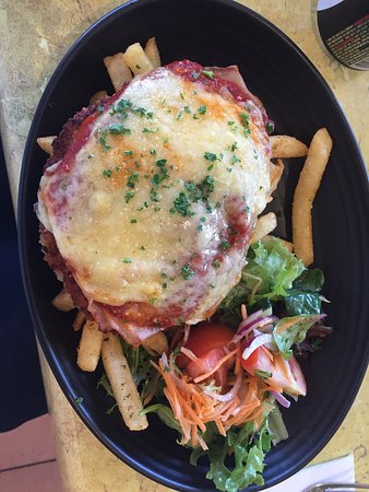 Poynton's Boulevard Cafe - Mackay Tourism 0