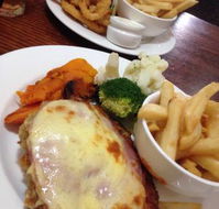Commercial Hotel - Mackay Tourism