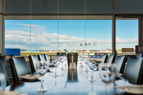 Tabcorp Park - Popular Alm Bistro - Mackay Tourism 0