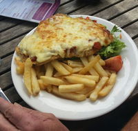 Brownz Courtyard Cafe