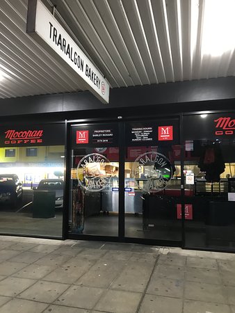 Traralgon Bakery - Mackay Tourism 0