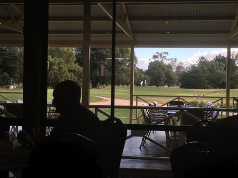 Benalla Golf Club - Mackay Tourism 0