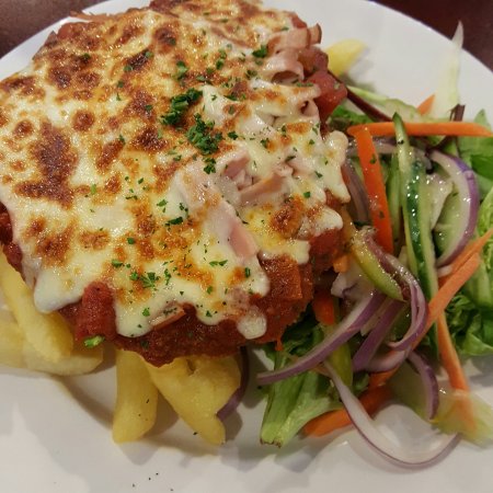 Leggies Moe Hotel - Mackay Tourism 0