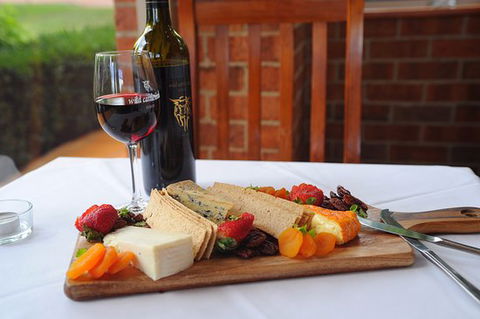 Wild Cattle Creek Estate - Mackay Tourism 0