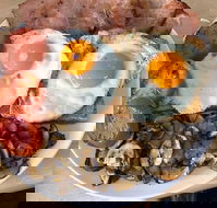 Yarragon Cafe - Mackay Tourism