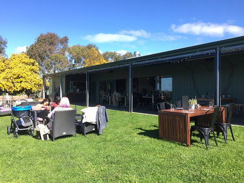 Avon Ridge - Mackay Tourism 0