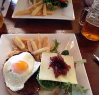 Glenrowan Hotel - Mackay Tourism