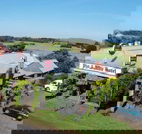 Pig  Whistle Hotel Restaurant - Mackay Tourism