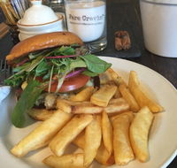 Fare Cravin' cafe
