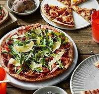 Crust Gourmet Pizza Bar Panania - Mackay Tourism