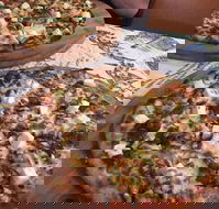 Earth Oven Wood Fired Pizza - Mackay Tourism