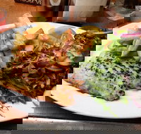 Lifeboat Seafood - Mackay Tourism