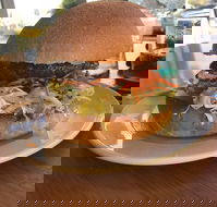 Poppy Grassy - Mackay Tourism