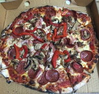 Little Joes Woodfired Pizza - Mackay Tourism