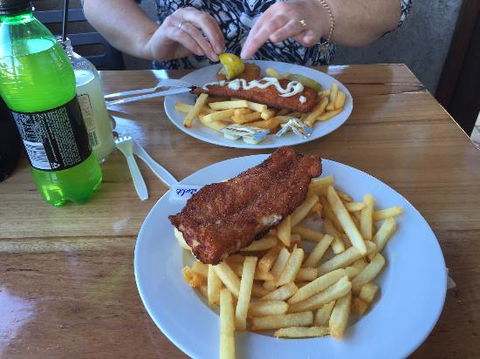 Fishy Fishy - Mackay Tourism 0