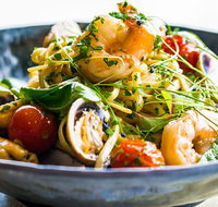 Merimbula Hotel Lakeview Hotel and Grill - Mackay Tourism