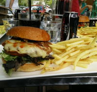 Beess  Co Cafe - Mackay Tourism